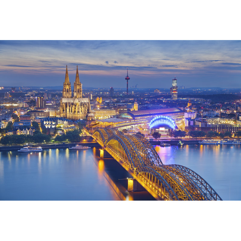 "Chrishana", Allemagne sur toile par Rudybalasko, photographie, H 8 po x l 12 po