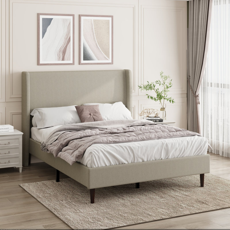 Lits Queen robustes avec cadre, lin beige, bois et MDF, style moderne et spacieux.