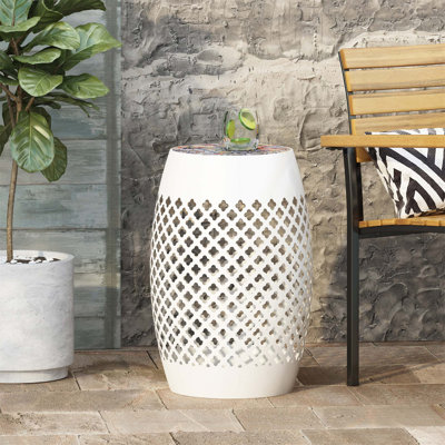 Stylish Wooden Coffee Table with Hidden Storage, Perfect for Organized and Modern Living Rooms.