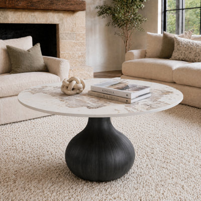 Table basse moderne en pierre frittée Jackline avec piédestal sculptural en bois, table de salon minimaliste de luxe - Assemblage facile et durabilité élevée