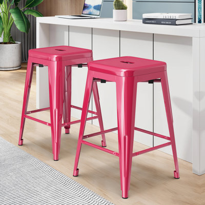 Ensemble de 2 tabourets de bar en métal, hauteur de comptoir 24 po Chaises de bar industrielles Tabourets de patio intérieur / extérieur à hauteur de comptoir avec siège carré