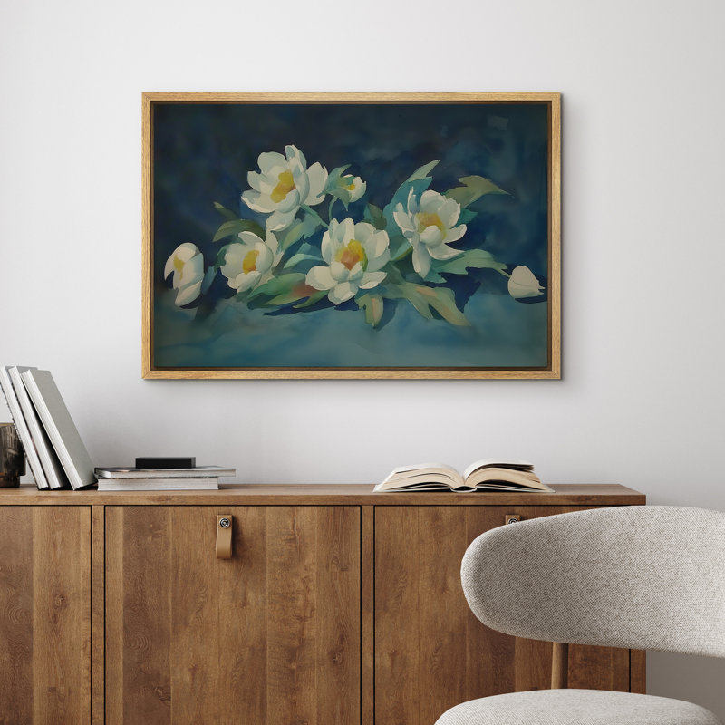 Fleurs de lotus blanches sereines sur fond bleu profond, reproduction d'art sur toile encadrée, H 16 po x l 24 po x 1,5 po