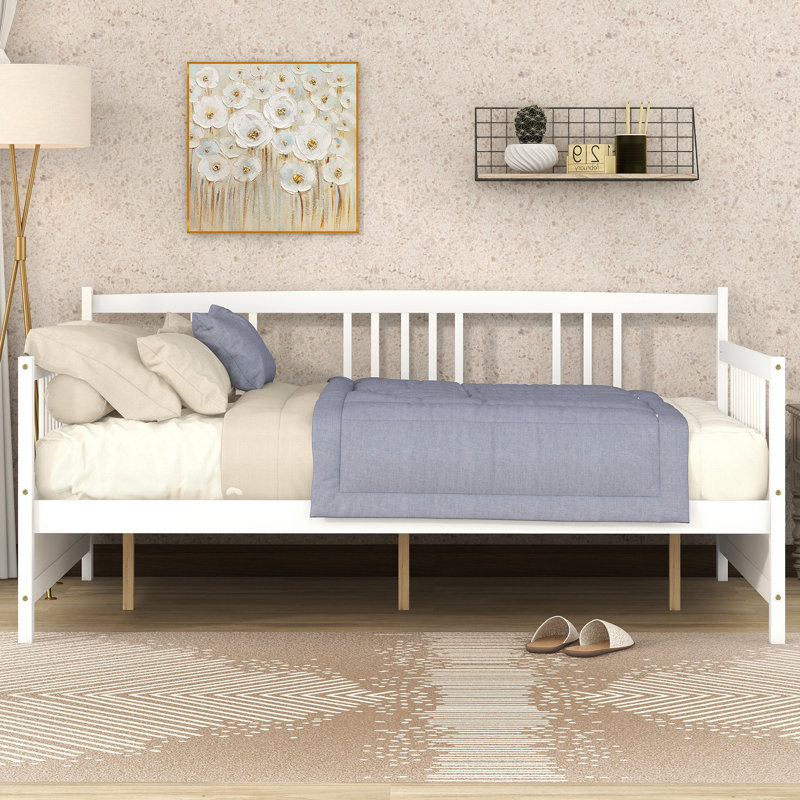 Lit de jour pleine grandeur avec pieds de soutien, blanc, résilient et, pour la chambre à coucher et le salon, potentiel de rangement supplémentaire de fabrication solide blanche, polyvalent pour l'espace, l'espace