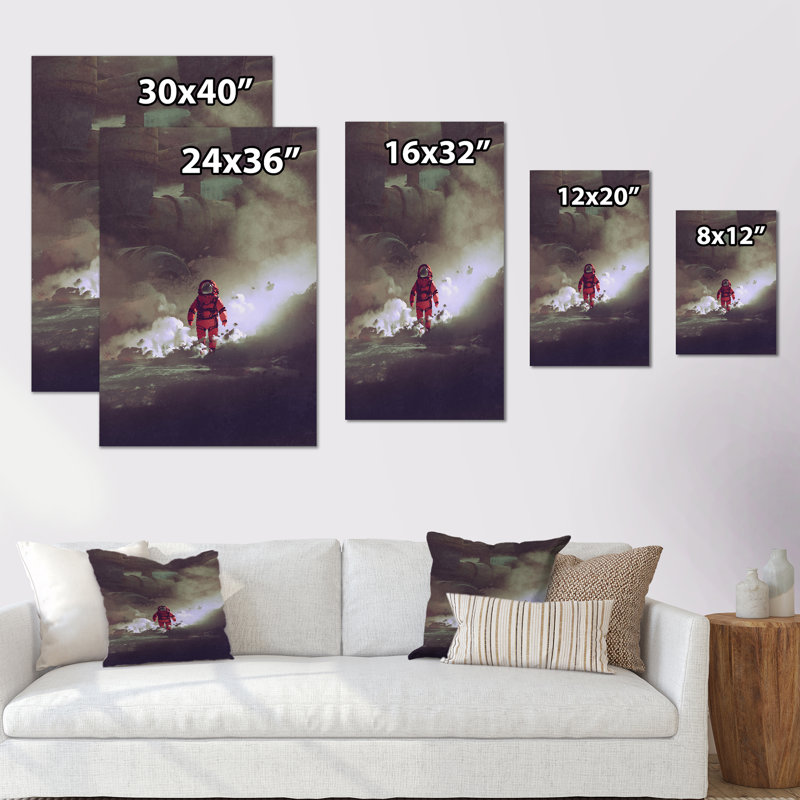 «Video Game Astronaut Lost in Galaxy III», reproduction sur toile, H 32 po x l 16 po, Toile tendue