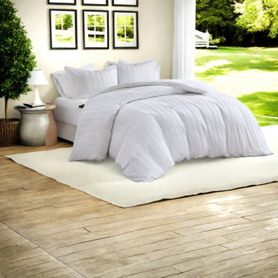 Ensemble de literie pour très grand lit élégant, rayé en polyester, confort moderne pour la maison