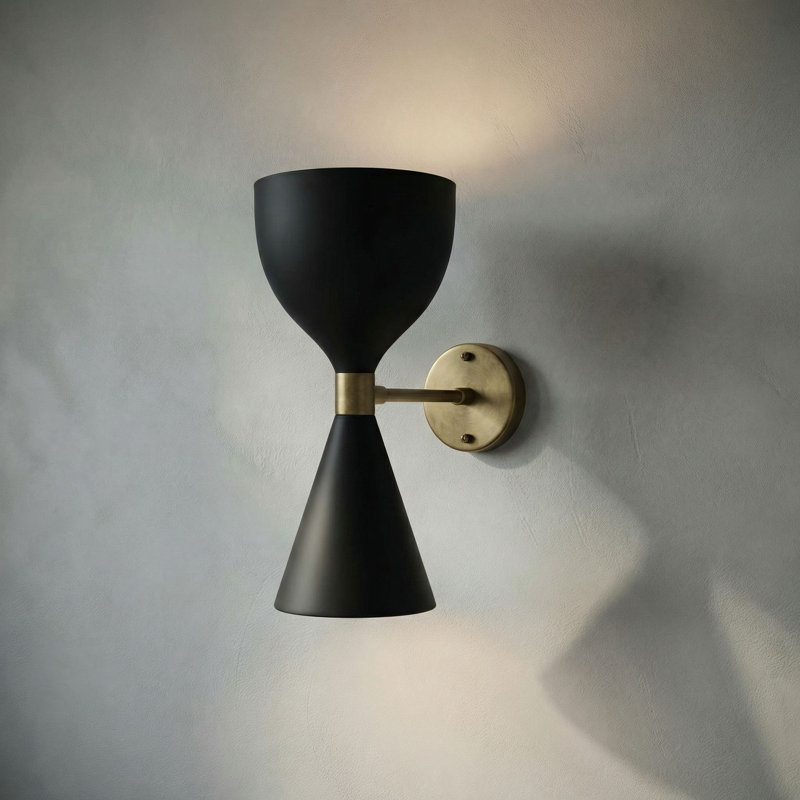 Aegeon 2 - Light Armed Sconce
