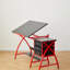 Table à dessin rouge avec tabouret