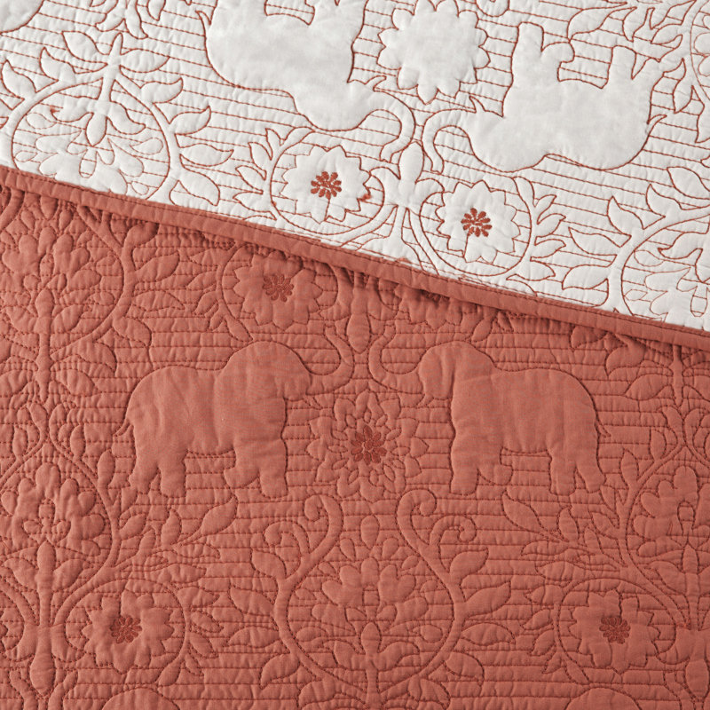 Coral and Off-White Reversible Cotton King Quilt Set