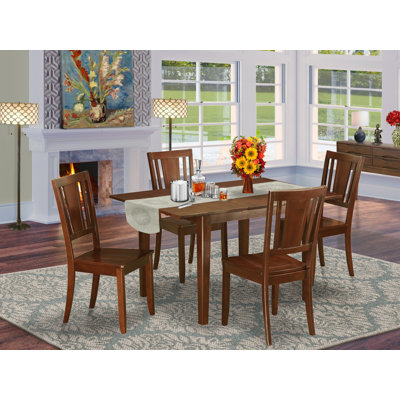 L'ensemble de mobilier de salle à manger 5 pièces comprend une table de cuisine rectangulaire avec rallonge papillon et 4 chaises de salle à manger, acajou