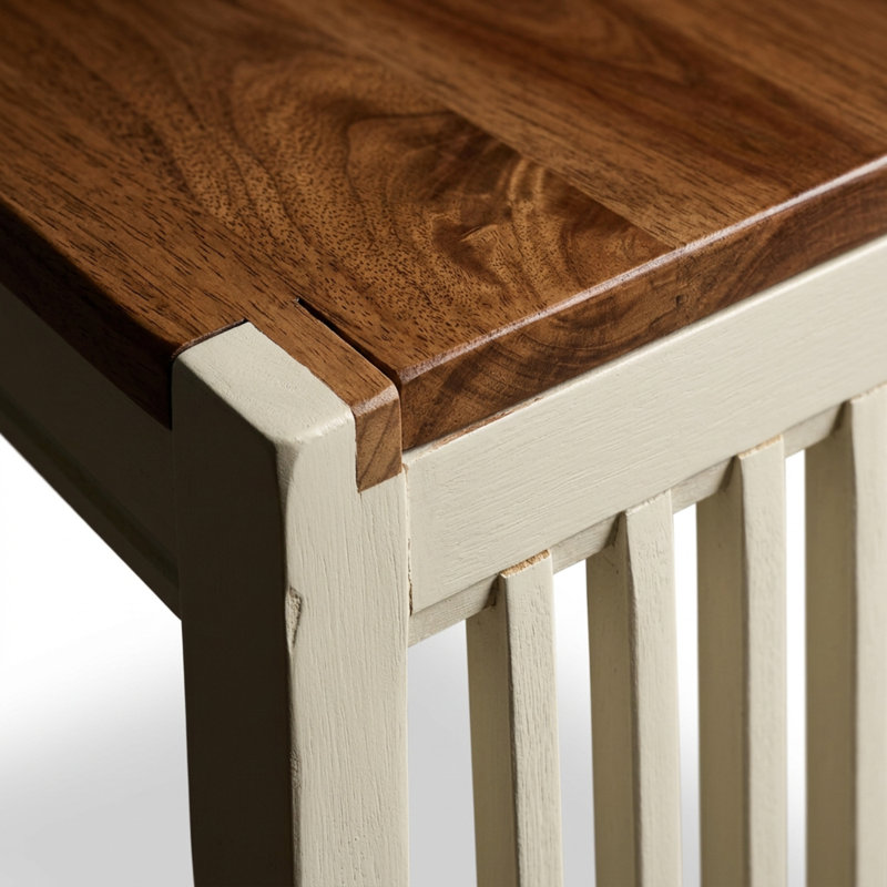 Ensemble de salle à manger rond 5 pièces en bois asiatique fini acajou : table sur pied central avec dossier à échelle et chaises de salle à manger en bois.
