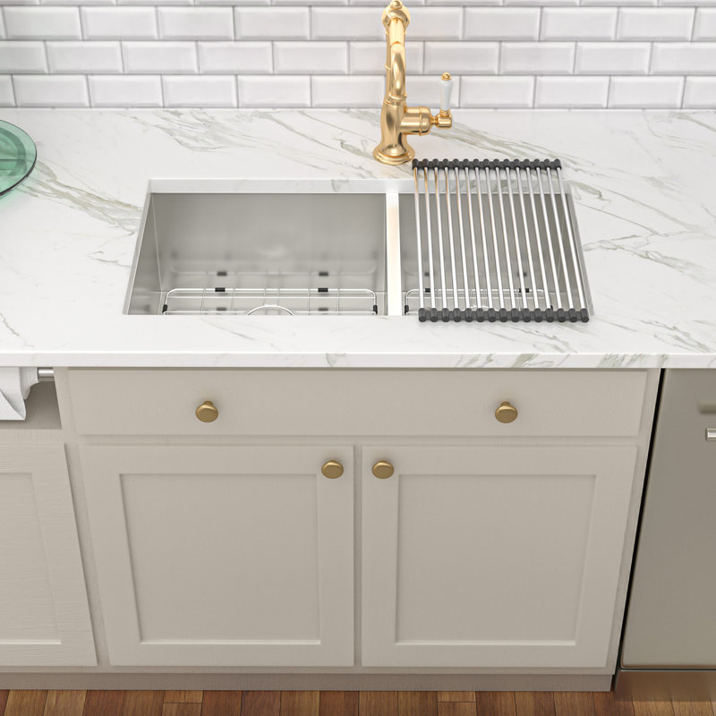 Évier de cuisine à double cuve en acier inoxydable encastrable de calibre 16 60/40 de L 33 po x l 19 po avec accessoires