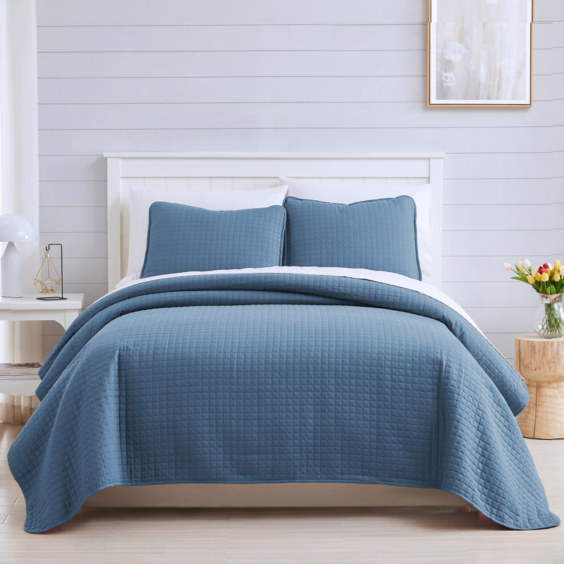 Southshore Fine Linens Vilano Oversized Quilt Set, Double-Brushed Microfiber Lightweight Quilted Bedding and 1 Pillow Sham, Twin/Twin XL, Coronet Blue