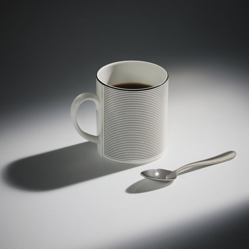 Vera Wang Luxe Graphite 15.5floz Mug, Stripe