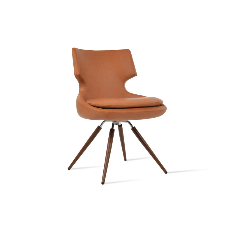 Chaise d'appoint pivotante carotte Patara, Noyer, Caramel