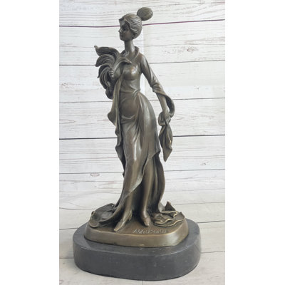 Figurine femme Cormiers