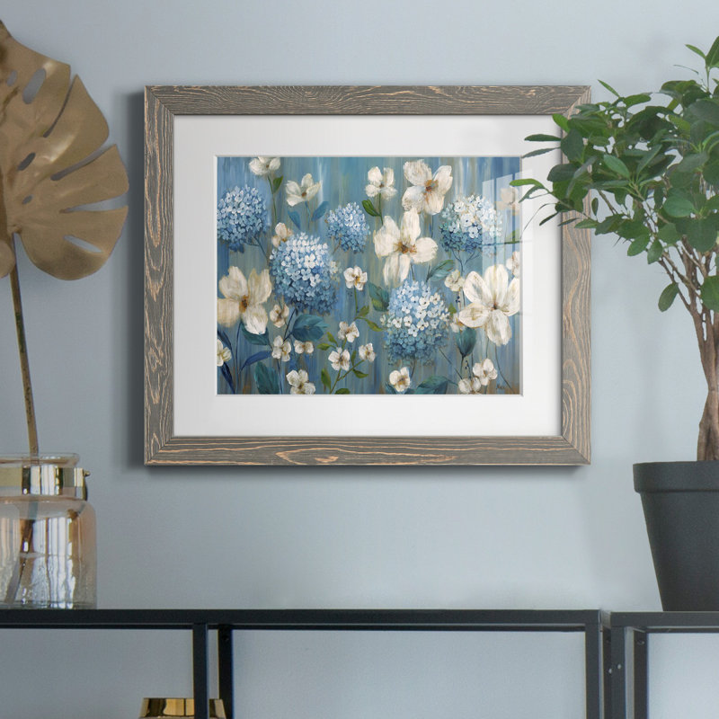 «Very Berry Blues» par J Paul, reproduction d'art sur papier encadrée, H 20 po x l 17 po x P 1,5 po, Gris