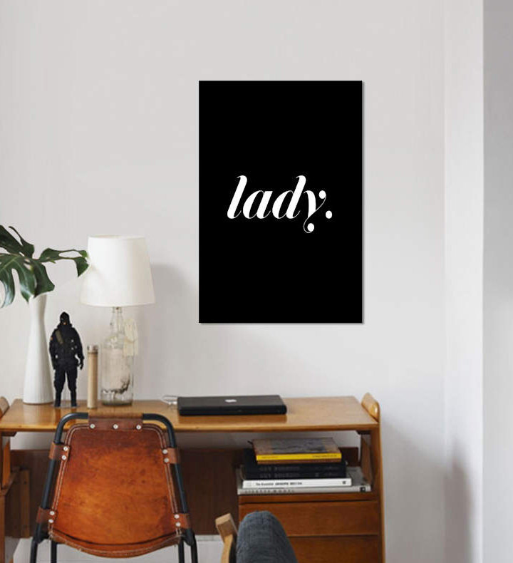 « lady black », art textuel sur toile, H 18 po x l 12 po x P 1,5 po, Toile tendue, Pas de tapis