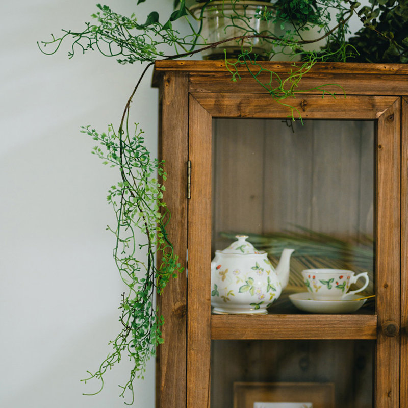 Bois massif + vitrines en verre