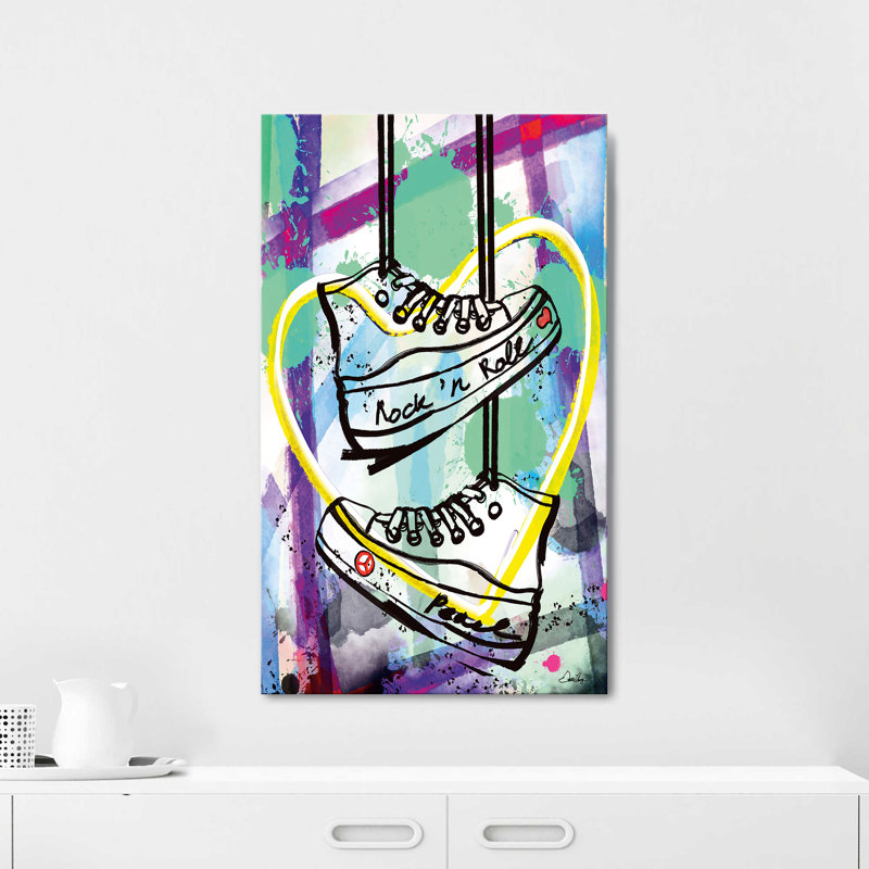 "Pop Glam Topper Sneaker" par Stella Chang, reproduction sur toile, H 30 po x l 18 po x P 1 po