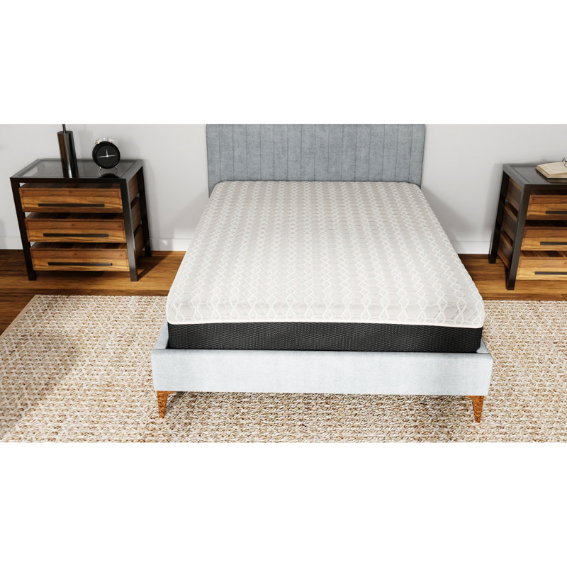 Matelas simple TG en mousse à mémoire de forme 14 po - avec cuivre. Housse de couchage Cool Sleeping. . Couche de confort 4 po, ressorts ensachés doux de 6 po et support de bord 2 po. Base haute. + Ressort. Noir et gris. P 80 po