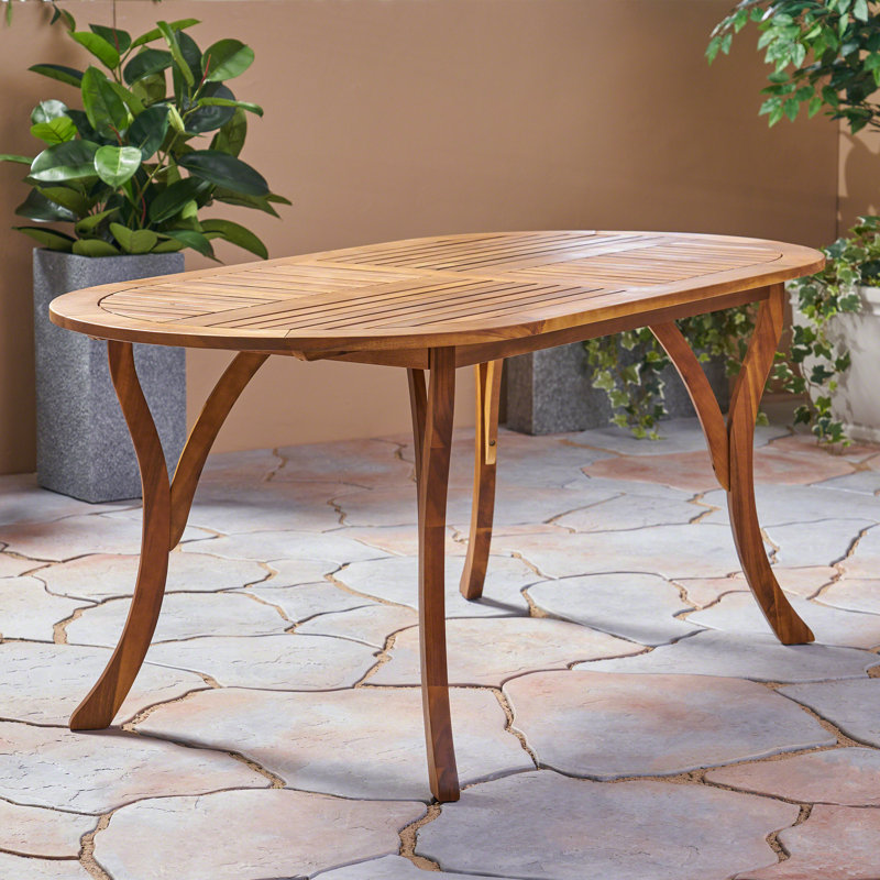 Table en bois 70 po avec finition ombrée pour un repas en plein air