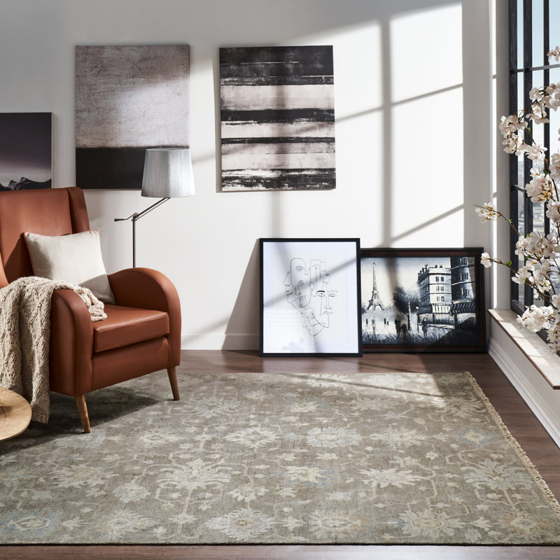 Wool Oriental Area Rug in Brown, Rectangle 2' x 3'