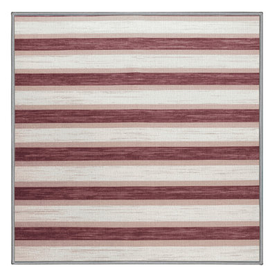 Tapis gris à rayures horizontales lavable à la machine