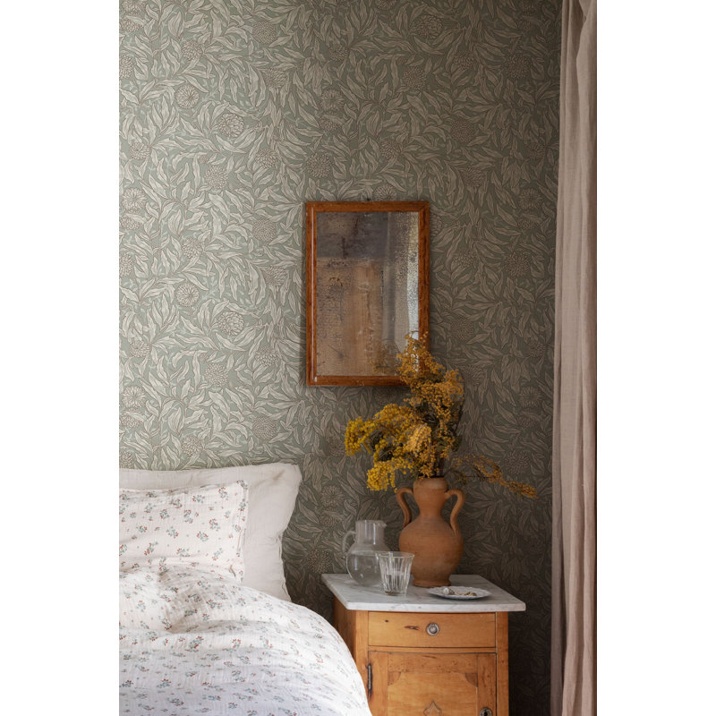 Villa Dalaro 2 Floral Wallpaper Roll, Sage Green