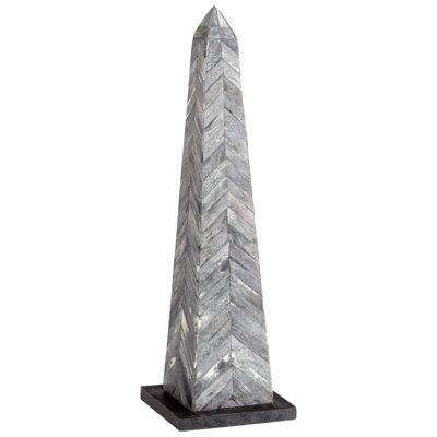 Sculpture obelisk Herring