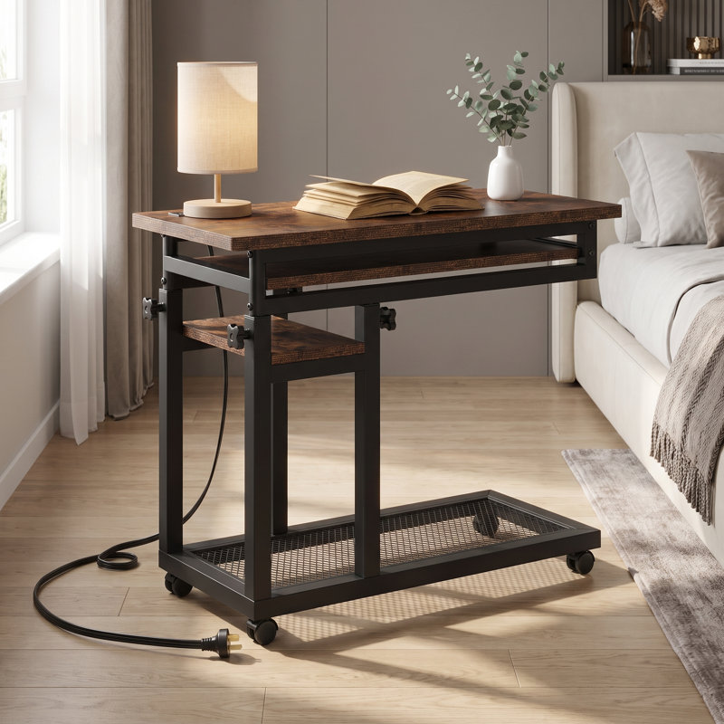 Table de bout à hauteur réglable de 31,5 po avec prises de courant, tablettes de rangement et plateau à clavier, Rustic Brown
