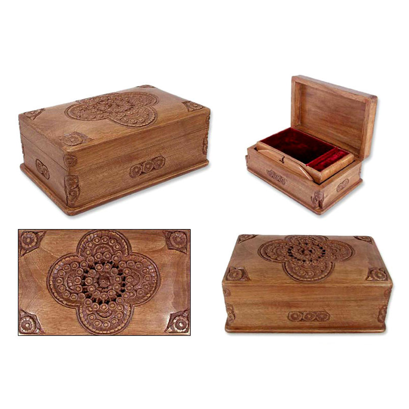 Boîte à bijoux médaillon