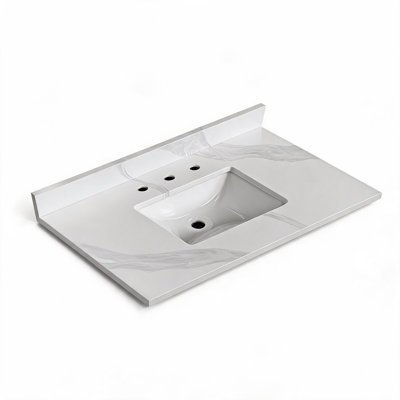 Plan de toilette en quartz blanc de Carrare de 94 cm (37 po) avec lavabo central encastré à une cuve et dosseret de 10 cm (4 po) de hauteur.