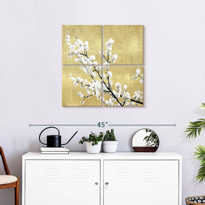 Fleurs de Harnek sur or I