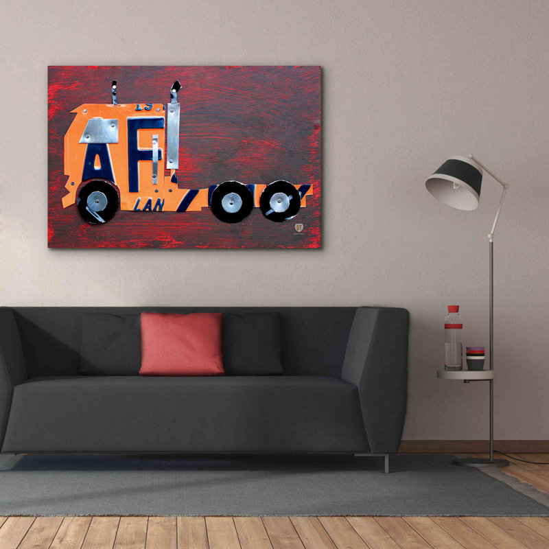 Epic Graffiti «Semi Truck Licence Plate Art» par De «Semi Truck Licence Plate Art» par Design Turnpike