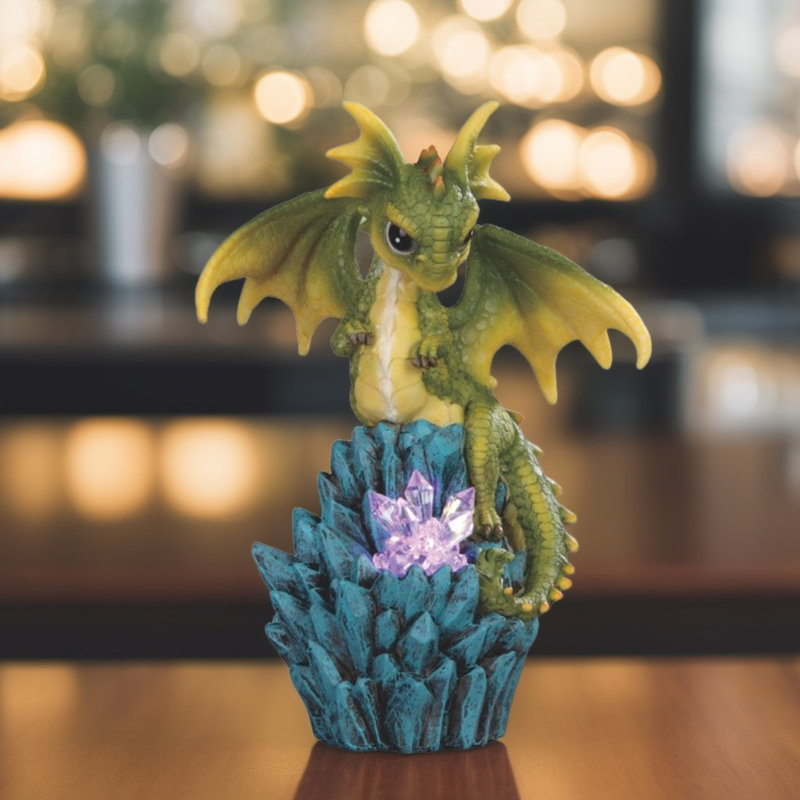 Figurine dragon vert sur roches 7,25 "H