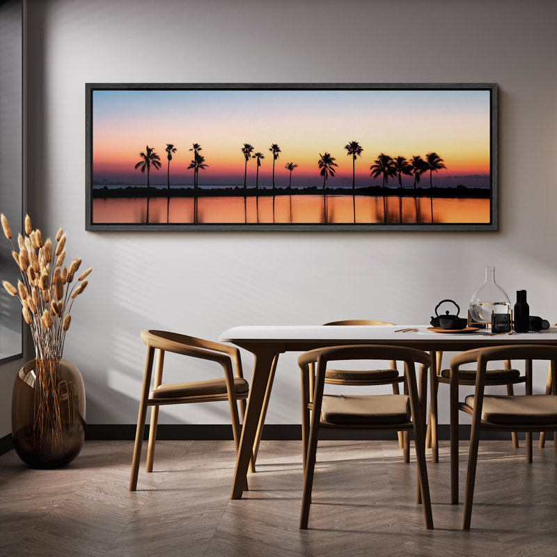 «Tropical Serenity Palm Tree Silhouette at Sunset Stripes Antique Retro Extra Large Wall Decor», reproduction encadrée