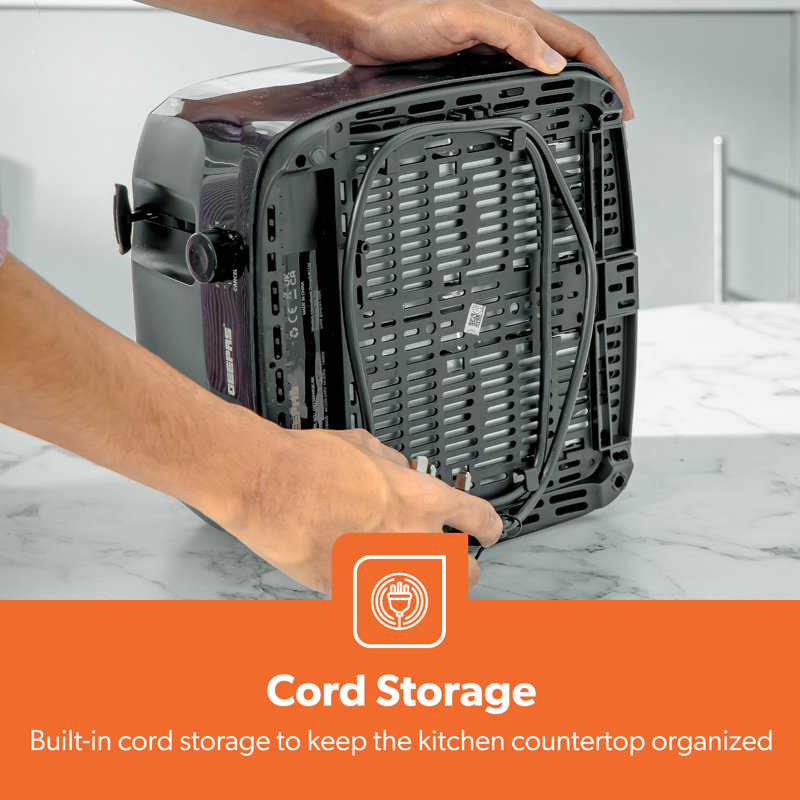 GEEPAS 4 Slice Toaster 6 Browning Levels with 2 Controls, Cancel Function 2 Removable Crumb Trays 1400W, Black