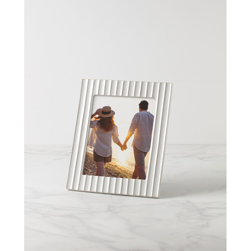French Perle Scallop 5X7 Frame, 8" W x 10" H