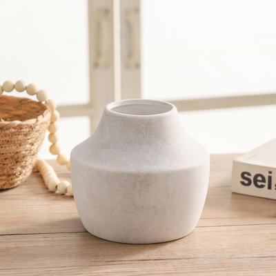 Vase en poterie vieilli 5,3 po