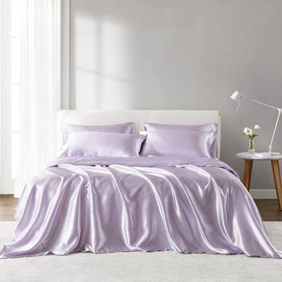 Satin Luxury Twin - Wrinkle- Relaxation. Fits Up To 16" Mattresses. Contains 1 Flat Sheet, Fitted 4 Pillowcases. Silky, Skin-Comforting. . . Bedding Charming Style. Includes Smooth, Hair-Softening