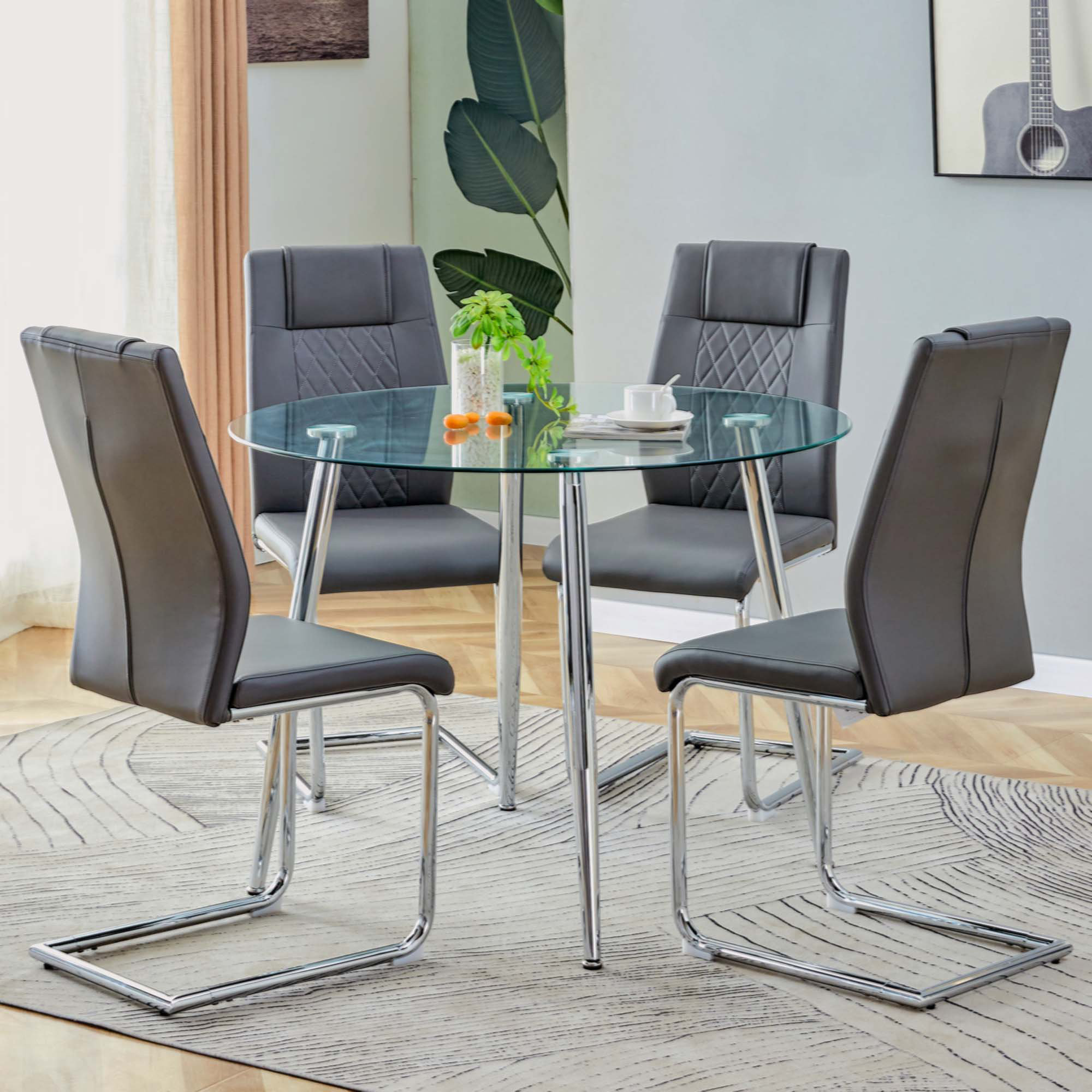 David Table And Chair Set. (1 Table+4 Chairs Set) A Circular Dining ...