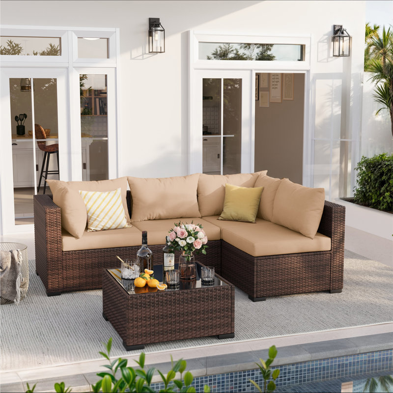 Ensemble de conversation de patio 5 pièces avec table basse et coussins, Beige