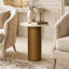 Table d'appoint moderne en forme de C, imitation marbre crème, avec piètement cylindrique