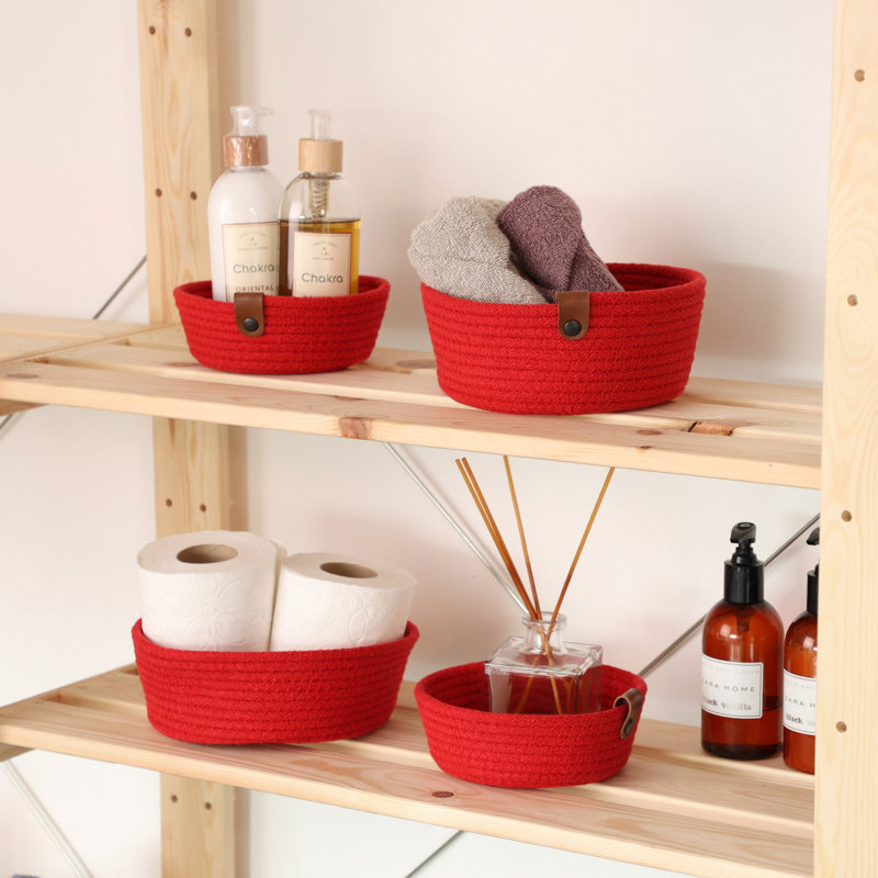 Ensemble de paniers en coton faits à la main (4 pièces), couleur rouge | 100% corde de jute de coton | 2 petits organisateurs (6 x 6 x 2,4 po), 2 petits organisateurs (7,9 x 7,9 x 3,1 po) | Solution de rangement élégante pour la maison et le bureau