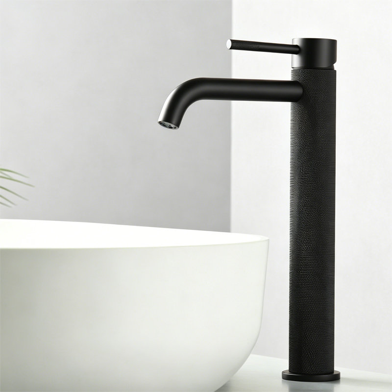 Robinet de lavabo de salle de bain en laiton sculpté, Noir mat