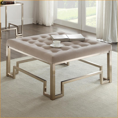 Repose-pieds capitonné, tissu beige champagne 36 x 36 cocktail | Métal | Or