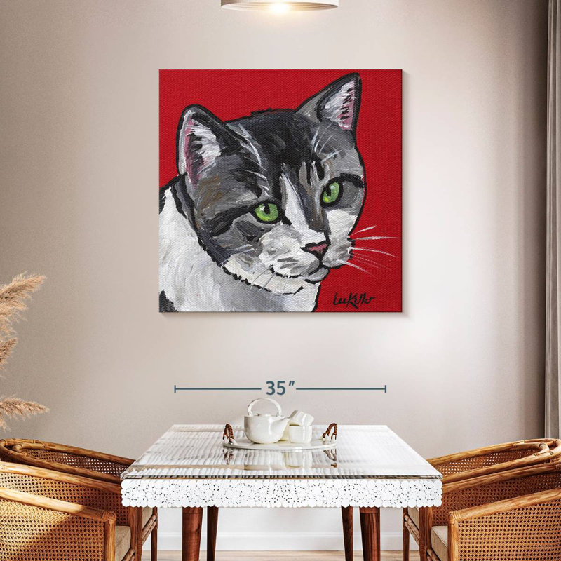 Chat tigré Brampt sur fond rouge, H 39 po x l 39 po