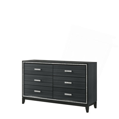 Commode au fini noir patiné