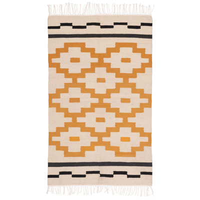 Tapis jaune à médaillons
