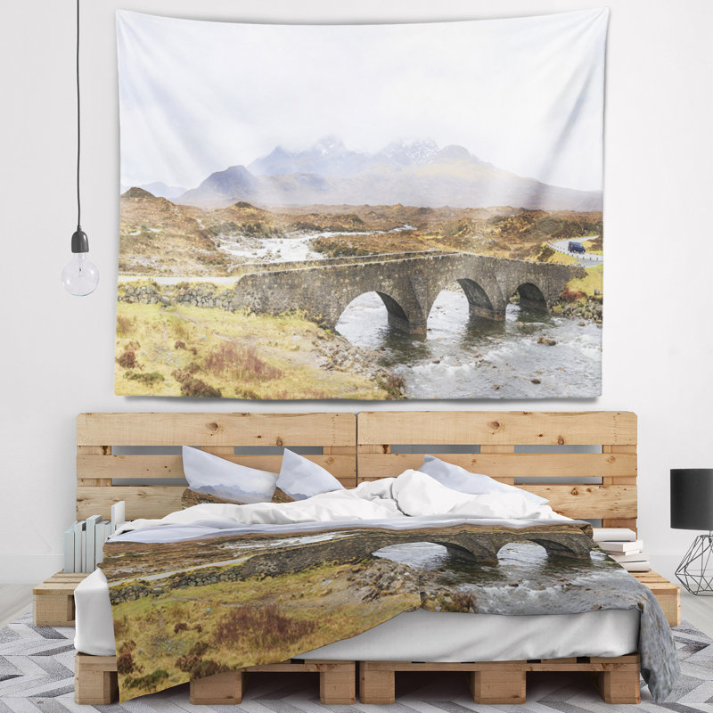 Paysage, paysage du vieux pont de Sligachan, tapisserie panoramique, H 78 po x l 92 po